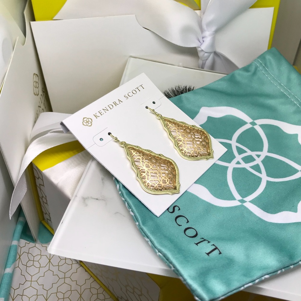 Kendra Scott Gold and Cream Earrings